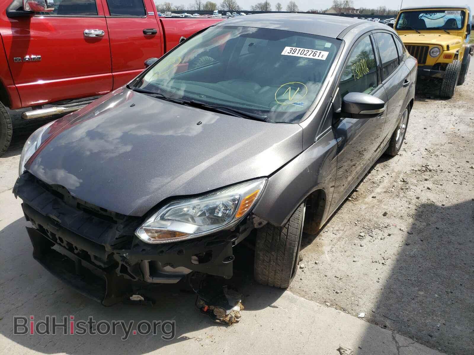 2013 FORD FOCUS - VIN: 1FADP3F22DL282644 - Photo 2