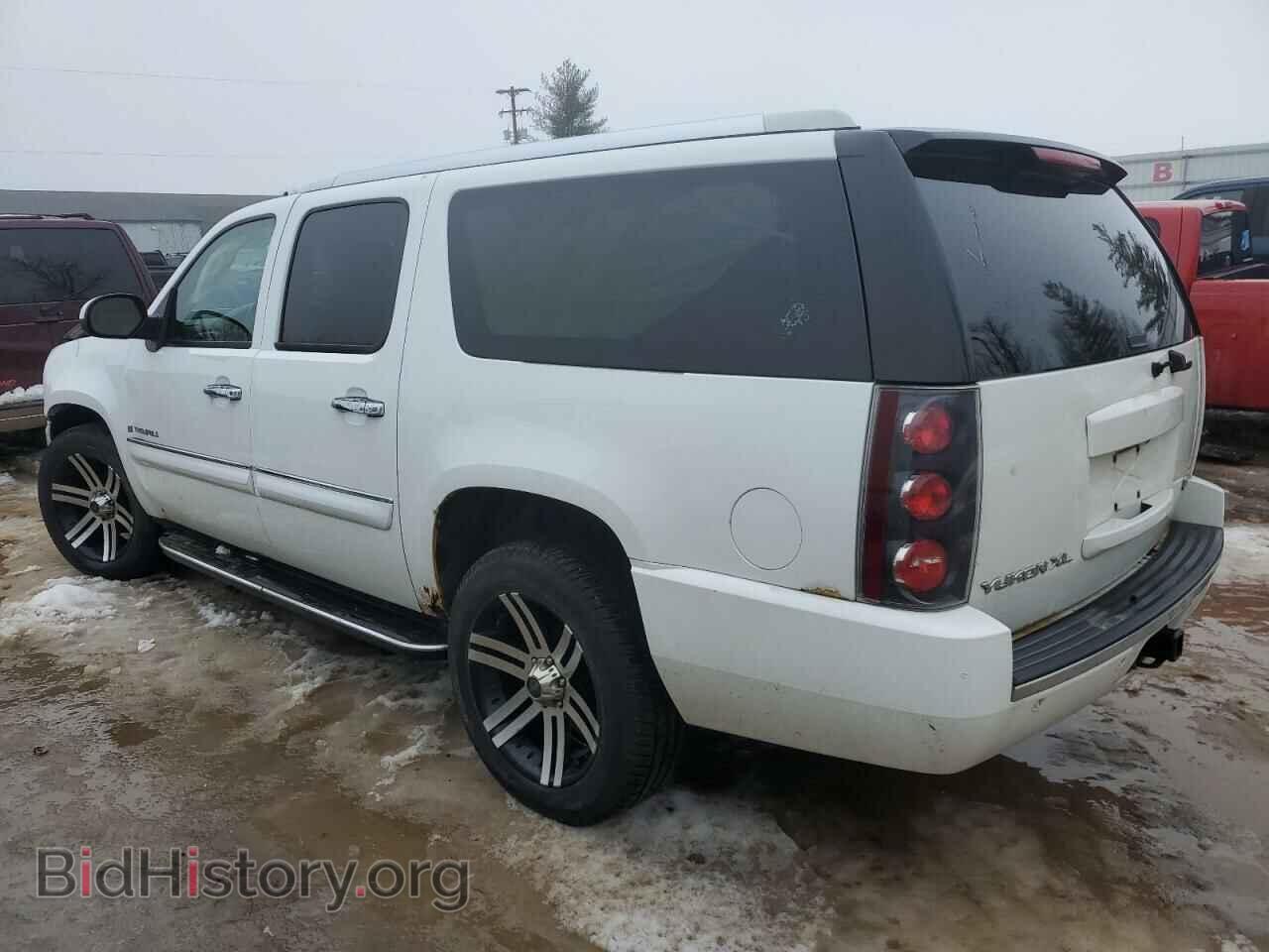 2007 GMC YUKON - VIN: 1GKFK66847J299540 - Photo 2