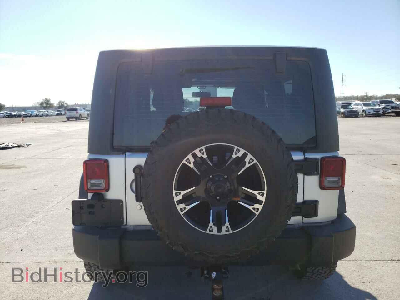2011 JEEP WRANGLER - VIN: 1J4AA2D16BL614272 - Фото 6