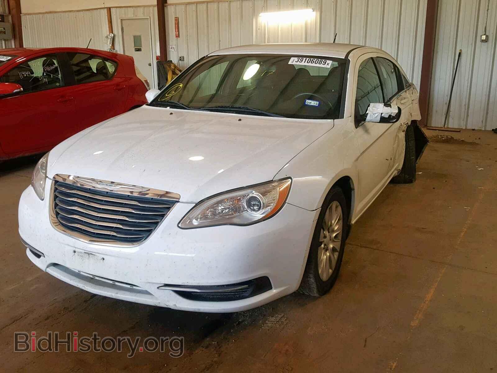 2012 CHRYSLER 200 - VIN: 1C3CCBAB7CN135245 - Фото 2
