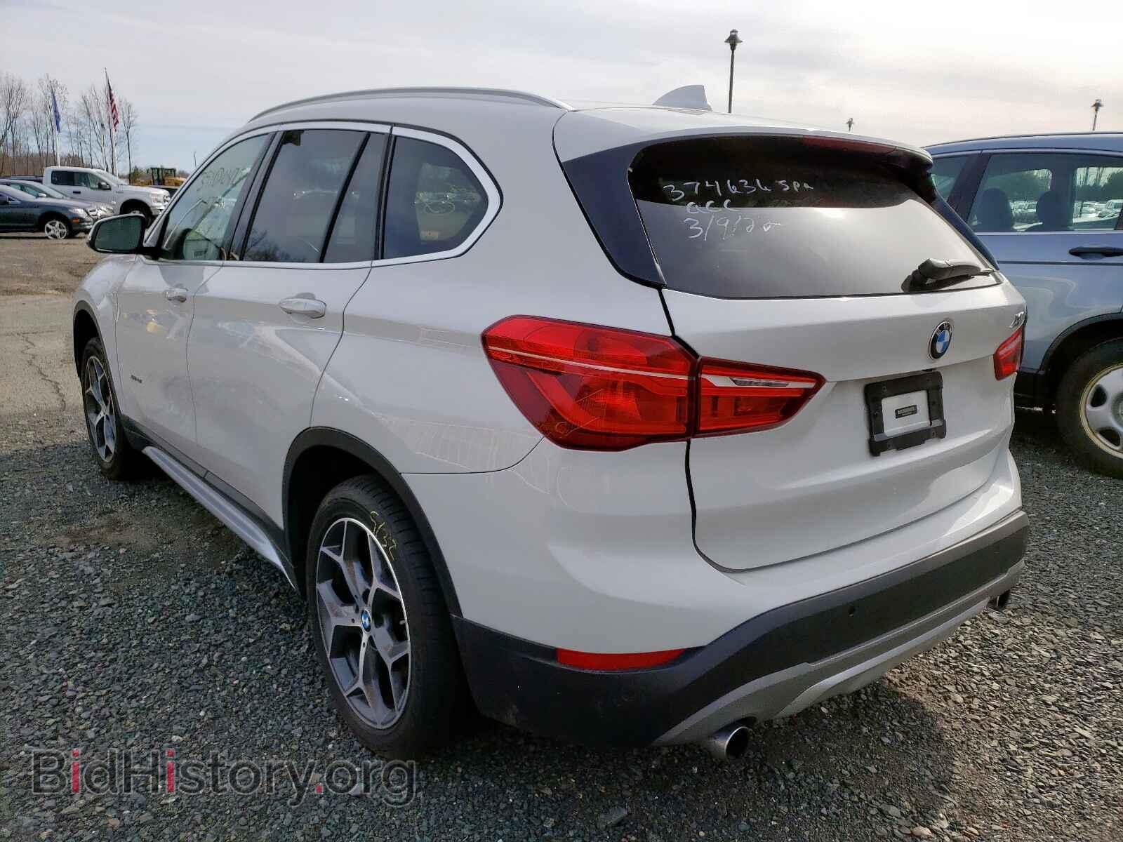 2017 BMW X1 - VIN: WBXHT3C31H5F80848 - Фото 3
