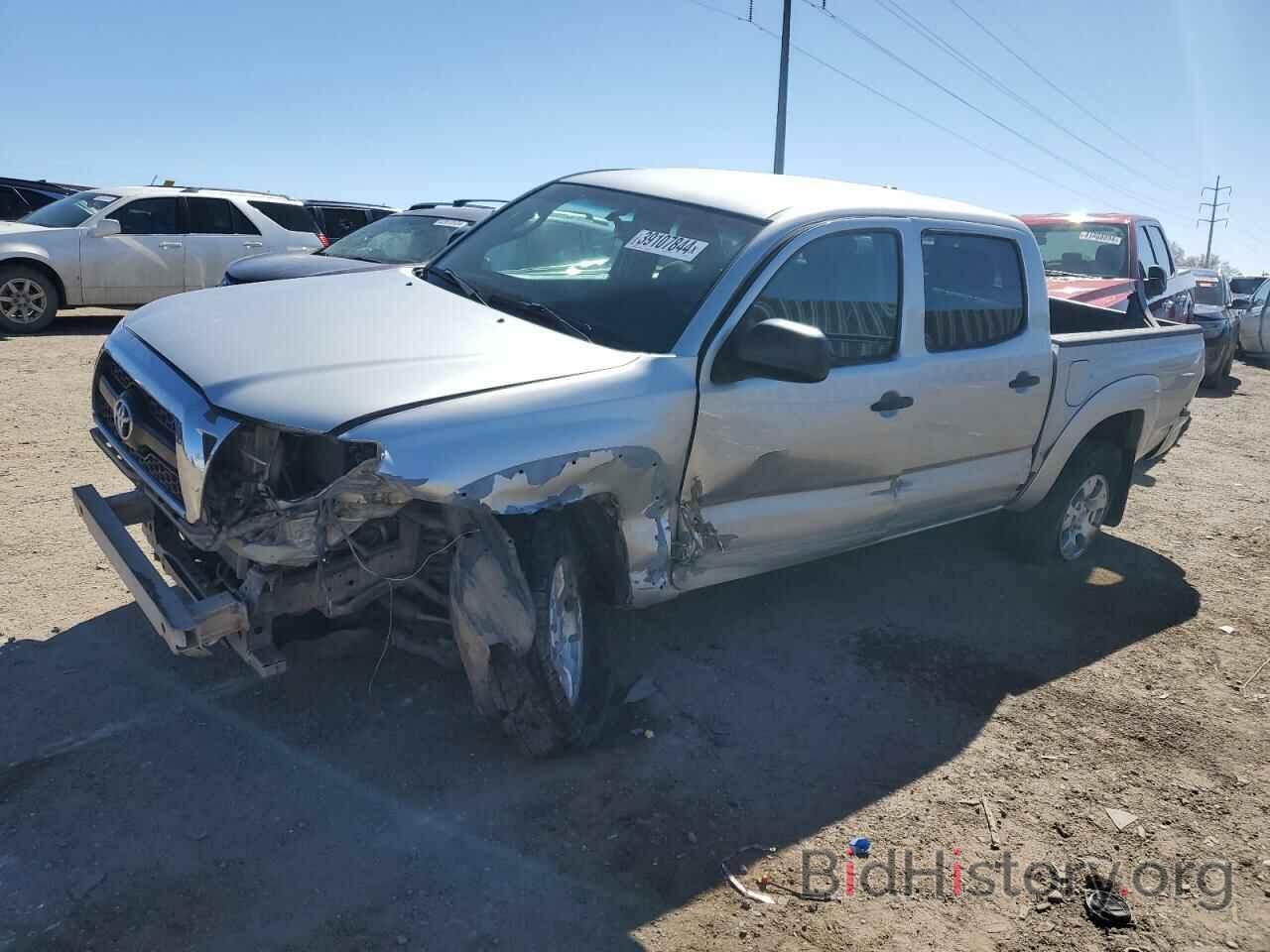 Photo 3TMLU4EN8BM061240 - TOYOTA TACOMA 2011