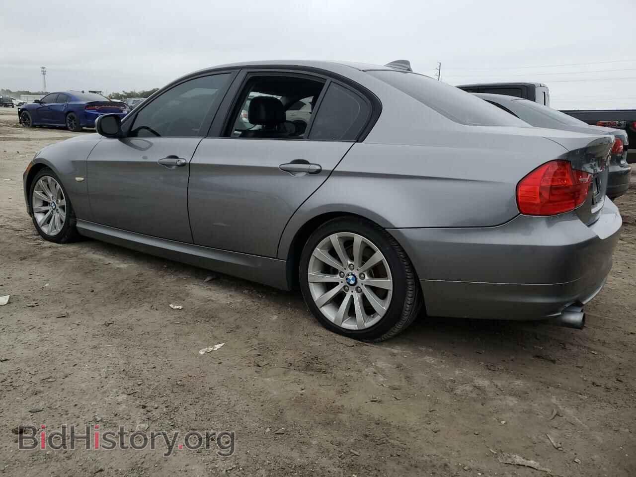 2011 BMW 3 SERIES - VIN: WBAPH7C54BA802469 - Photo 2