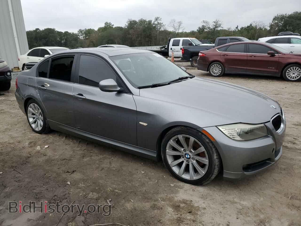 2011 BMW 3 SERIES - VIN: WBAPH7C54BA802469 - Photo 4