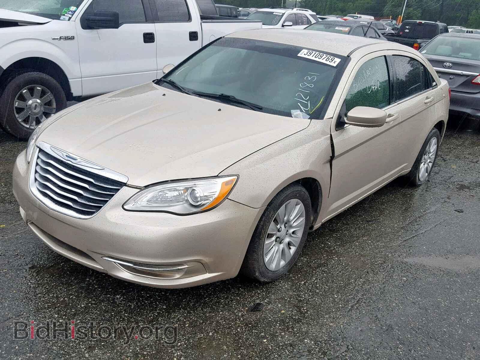 2014 CHRYSLER 200 - VIN: 1C3CCBAB1EN121831 - Фото 2