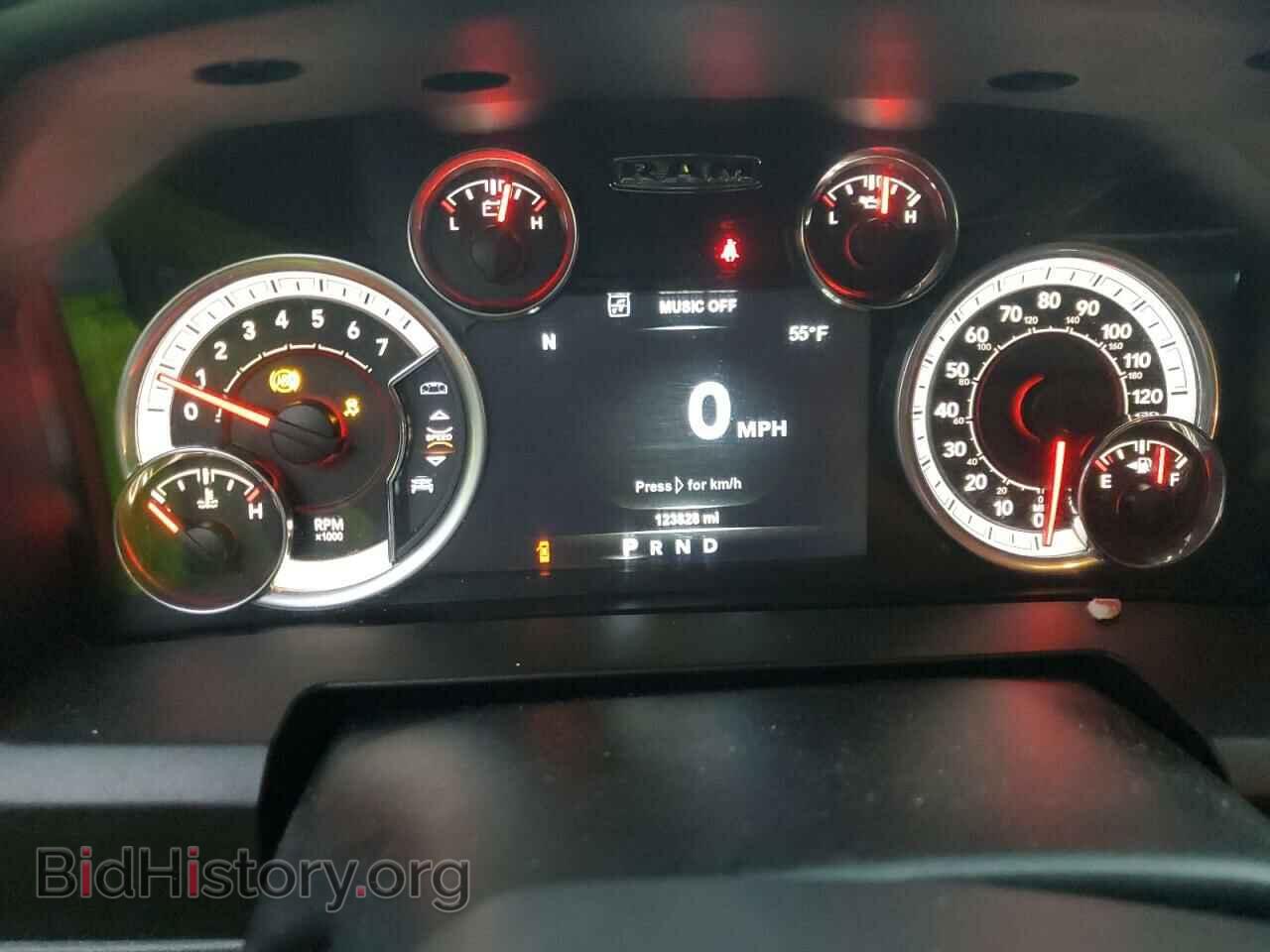 2018 RAM 1500 - VIN: 1C6RR7GG1JS218812 - Фото 9
