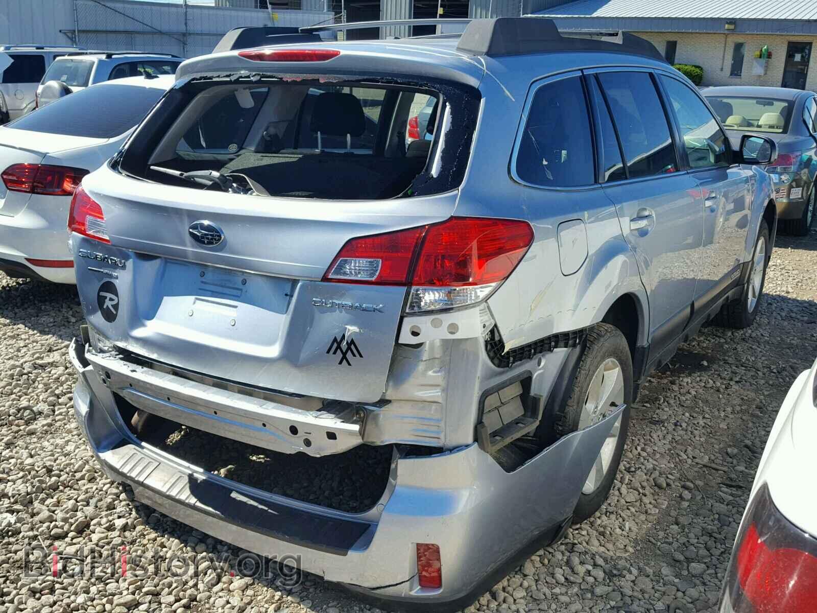 2013 SUBARU OUTBACK - VIN: 4S4BRCCC4D3281726 - Photo 4