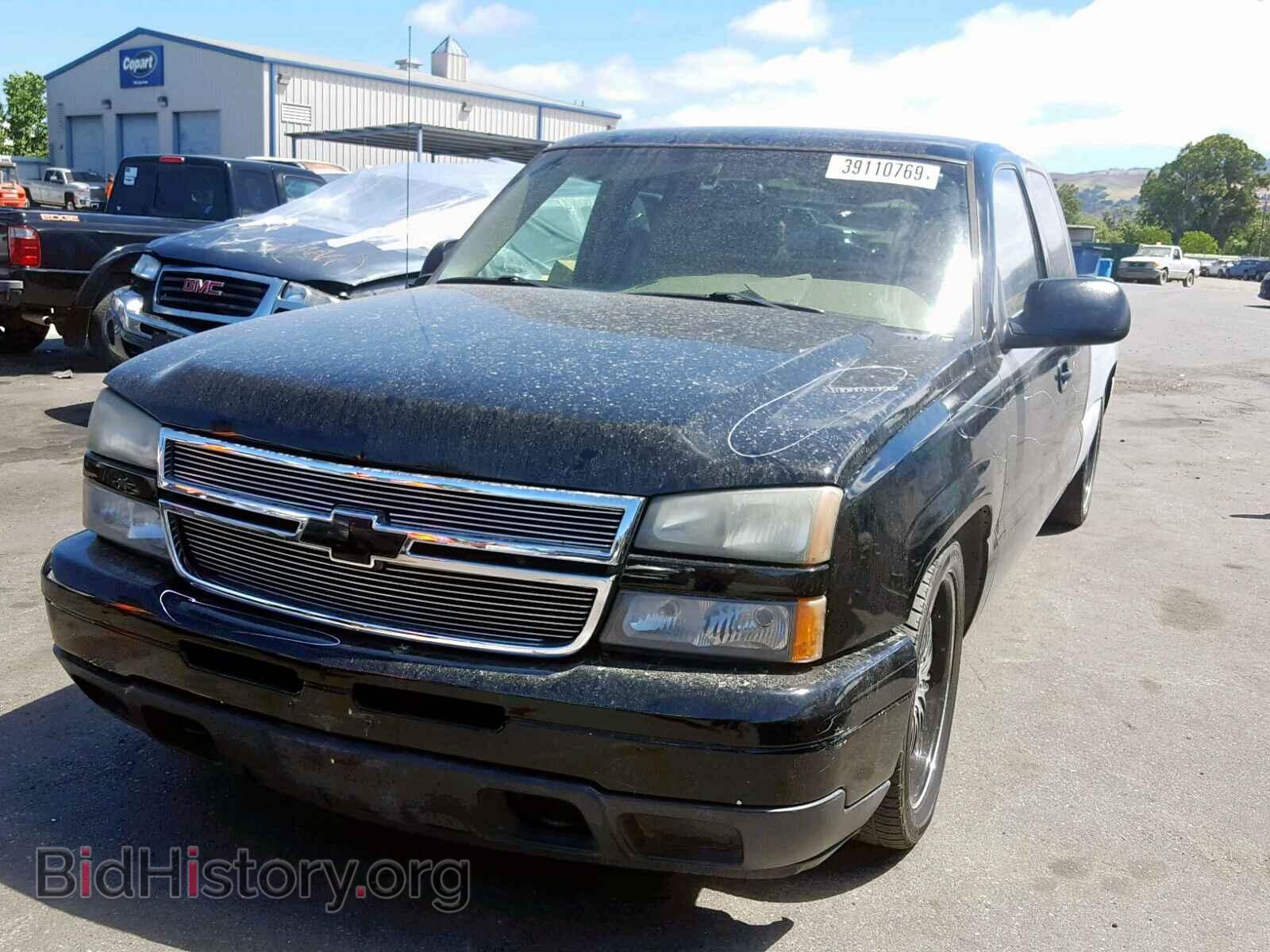 2006 CHEVROLET SILVERADO - VIN: 2GCEC19V161109677 - Фото 2
