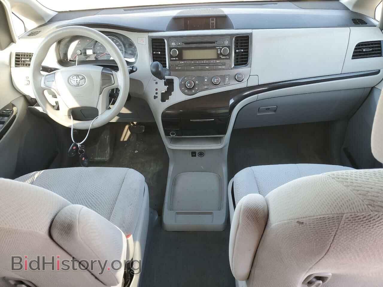 2012 TOYOTA SIENNA - VIN: 5TDKA3DC4CS011063 - Фото 8
