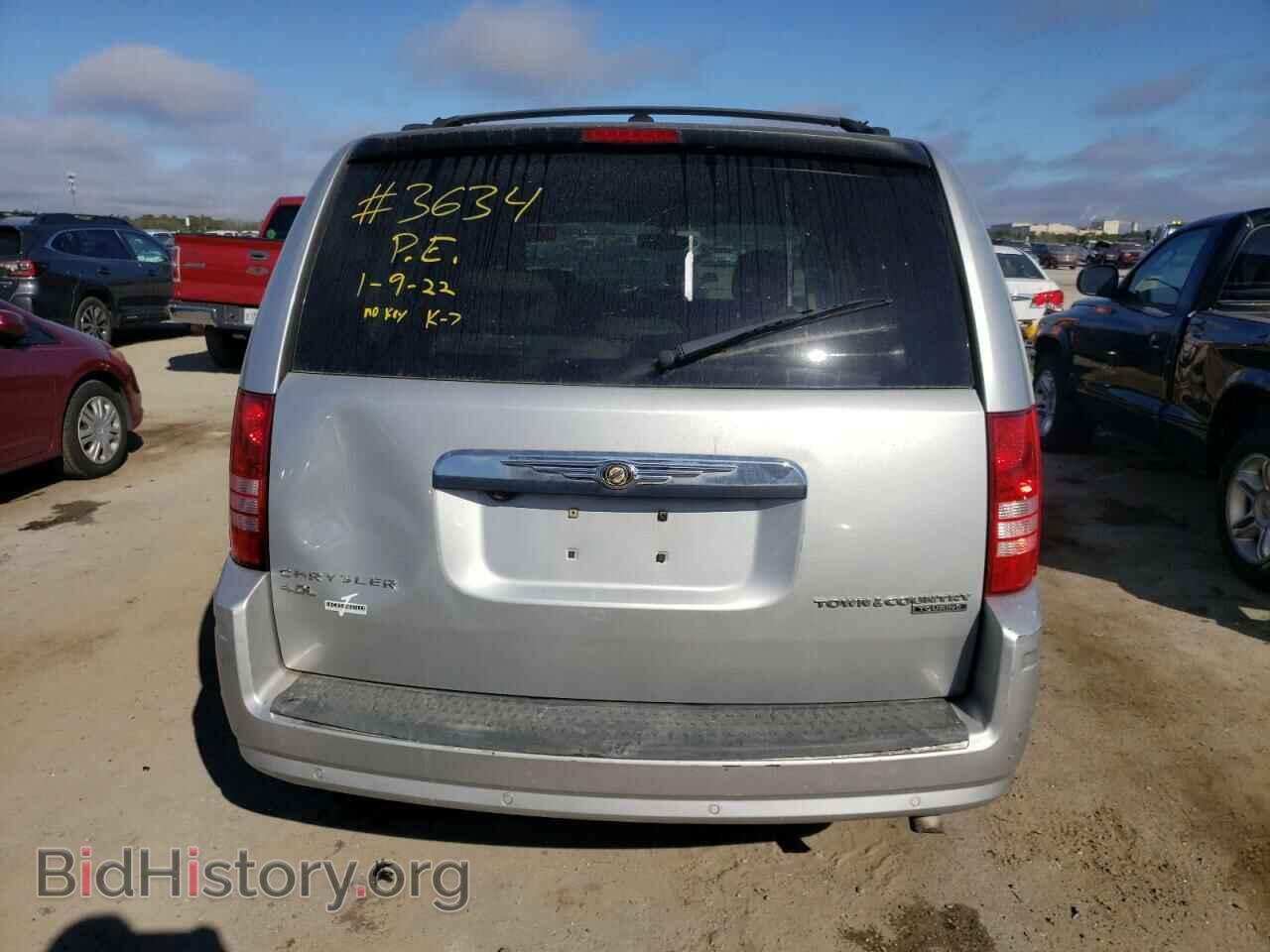 2010 CHRYSLER MINIVAN - VIN: 2A4RR8DX4AR361204 - Фото 6