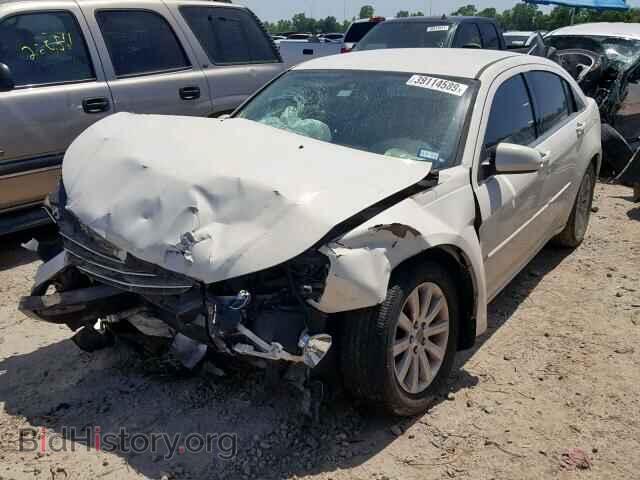 2010 CHRYSLER SEBRING - VIN: 1C3CC5FB2AN147276 - Фото 2