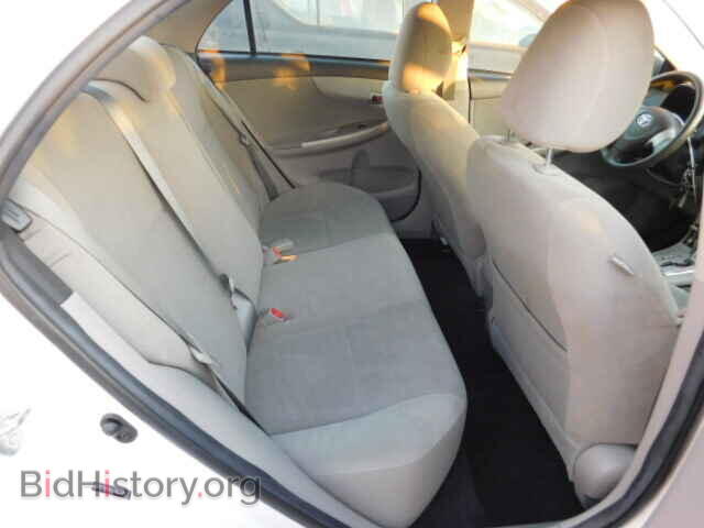 2011 TOYOTA COROLLA - VIN: 2T1BU4EE7BC750075 - Фото 6