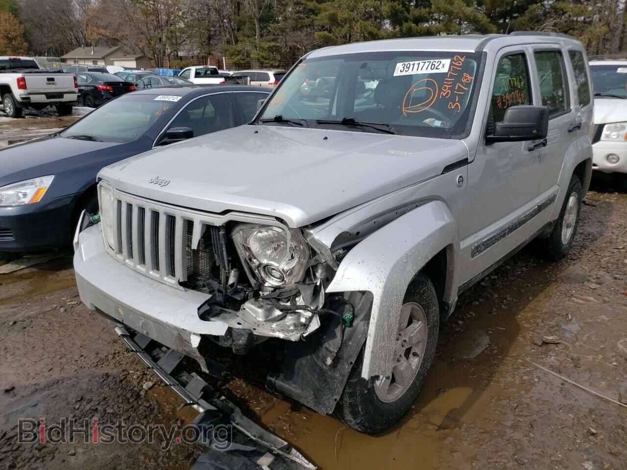 2011 JEEP LIBERTY - VIN: 1J4PN2GK9BW593421 - Фото 2