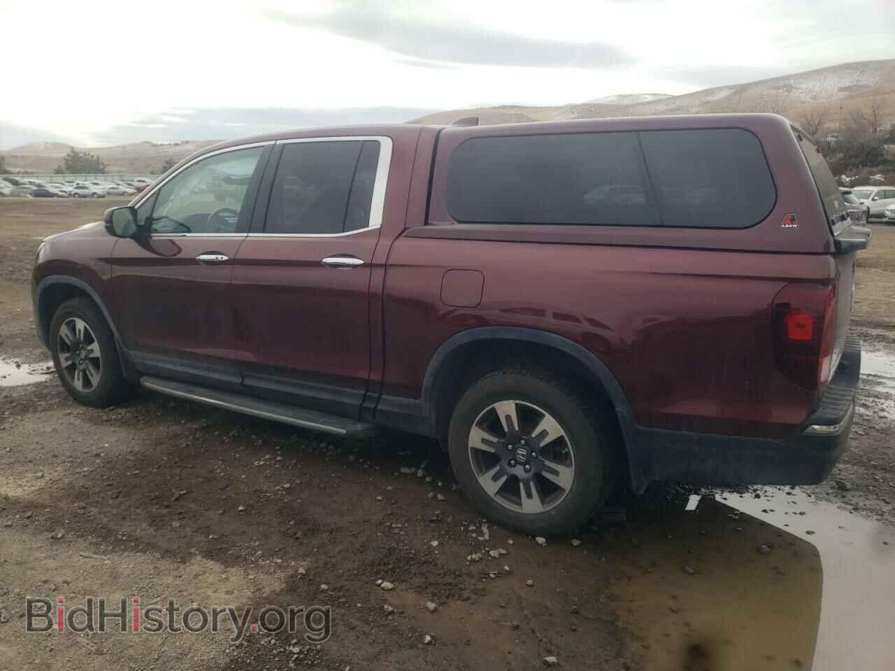 2018 HONDA RIDGELINE - VIN: 5FPYK3F73JB004444 - Фото 2