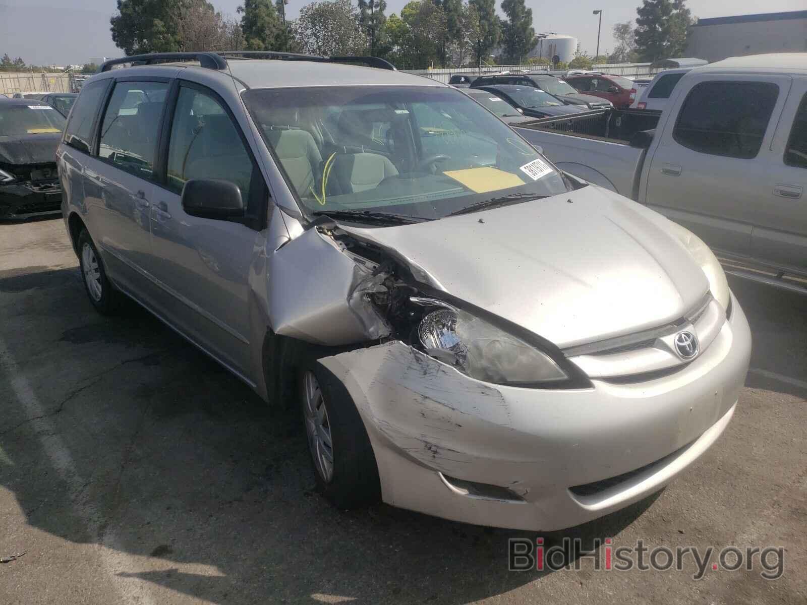 Фотография 5TDKK4CC1AS331751 - TOYOTA SIENNA 2010