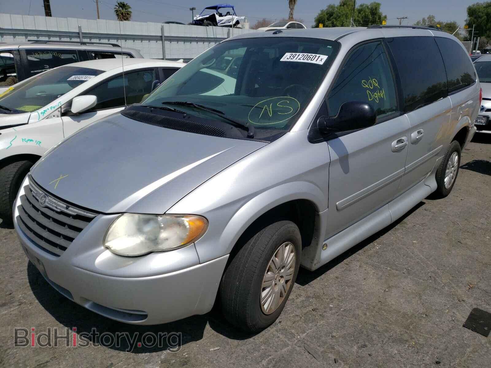 2007 CHRYSLER MINIVAN - VIN: 2A4GP44R37R352509 - Фото 2