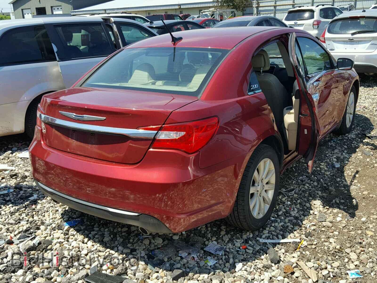 2013 CHRYSLER 200 - VIN: 1C3CCBCG8DN612033 - Photo 4