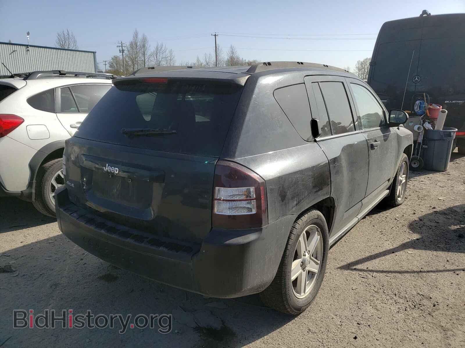 2007 JEEP COMPASS - VIN: 1J8FF47W87D597694 - Photo 4