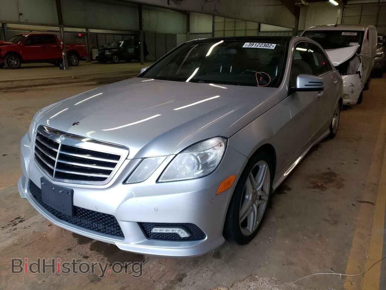 2011 MERCEDES-BENZ E-CLASS - VIN: WDDHF9AB6BA444136 - Фото 2