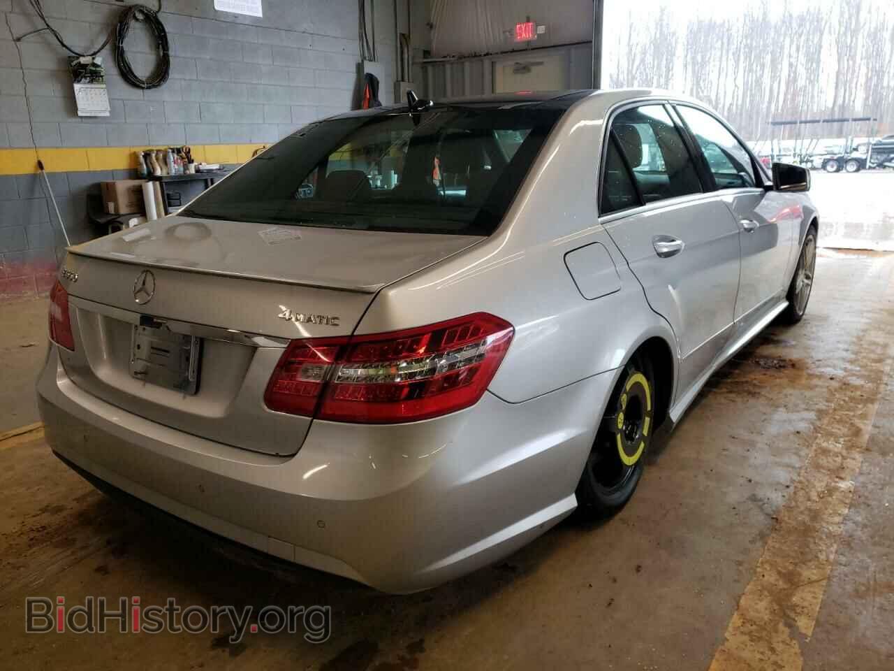 2011 MERCEDES-BENZ E-CLASS - VIN: WDDHF9AB6BA444136 - Фото 4