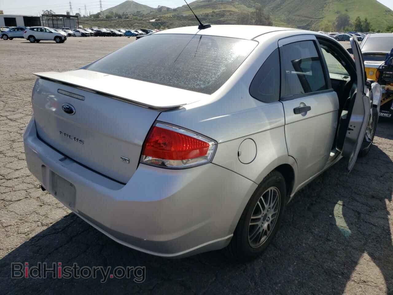 2011 FORD FOCUS - VIN: 1FAHP3FN3BW205109 - Фото 4