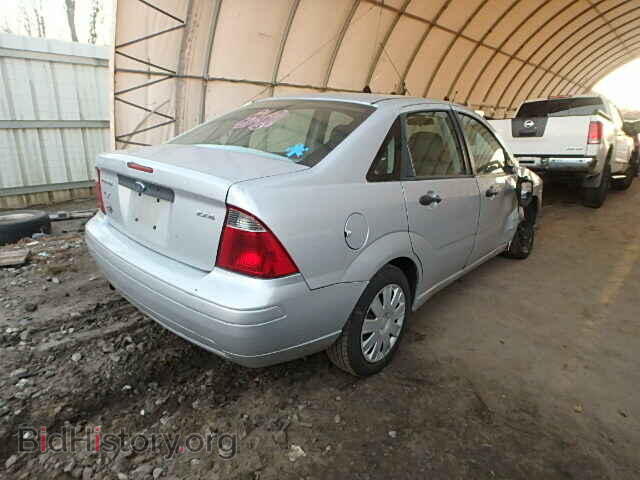 2005 FORD FOCUS - VIN: 1FAFP34N15W144096 - Фото 4