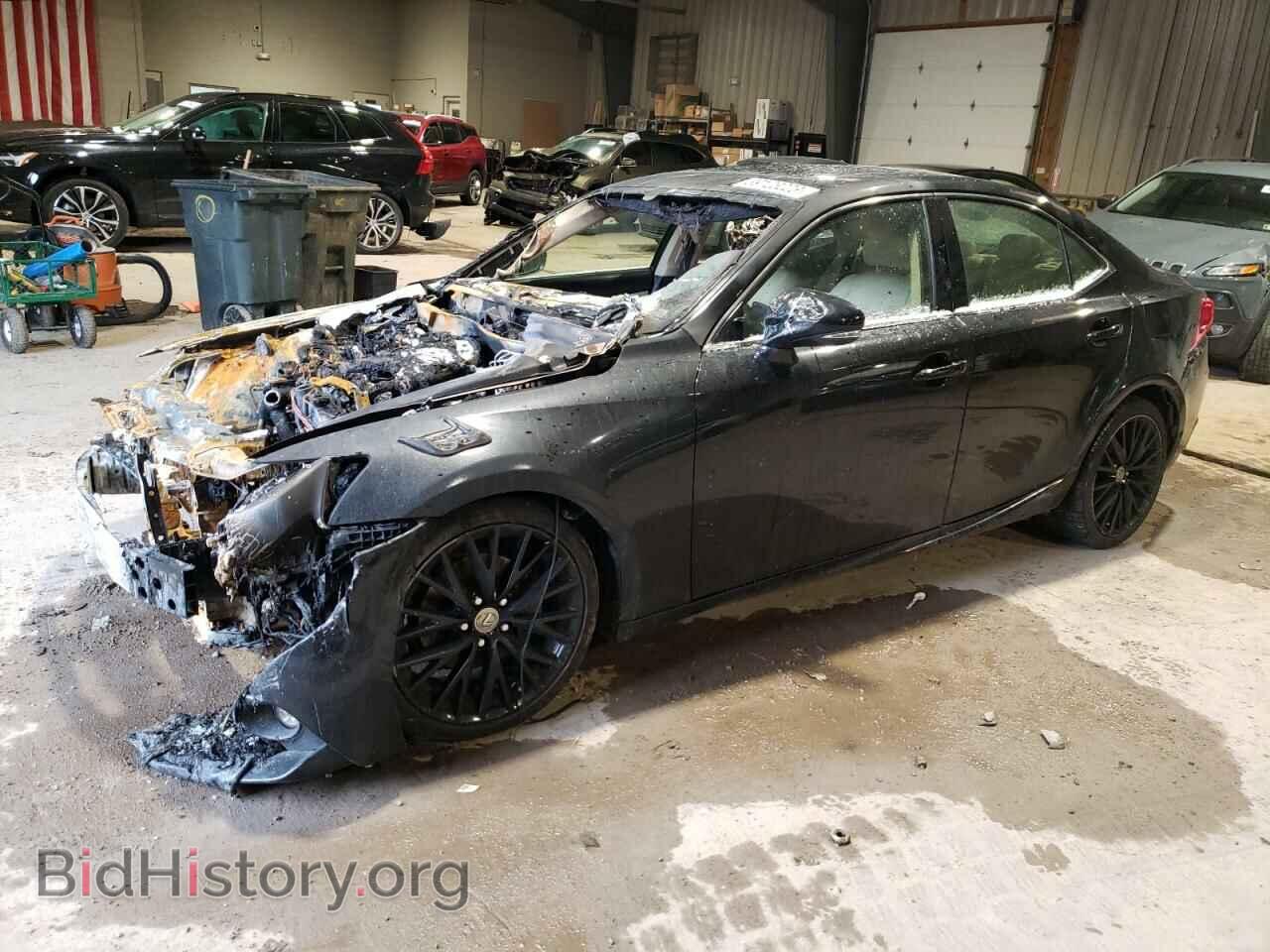 Фотография JTHCF1D22F5015672 - LEXUS IS 2015