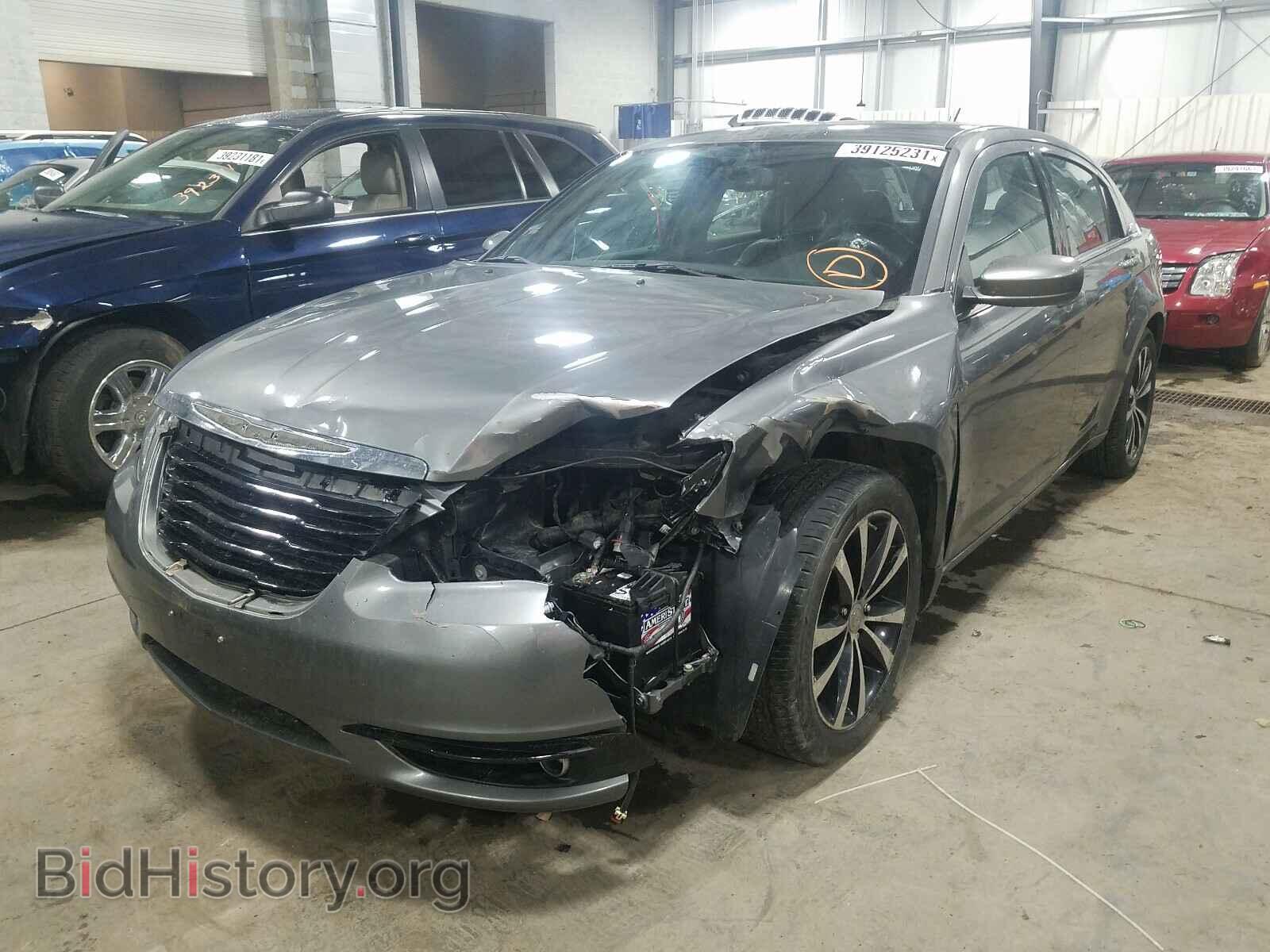 2011 CHRYSLER 200 - VIN: 1C3BC8FGXBN598269 - Фото 2