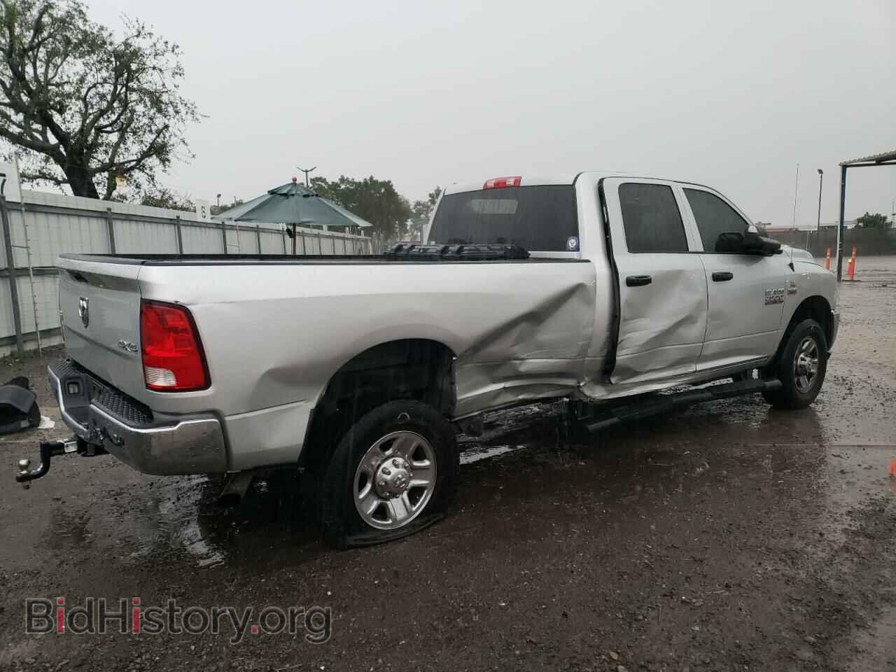 2015 RAM All Models - VIN: 3C6UR5HJ3FG646713 - Photo 4
