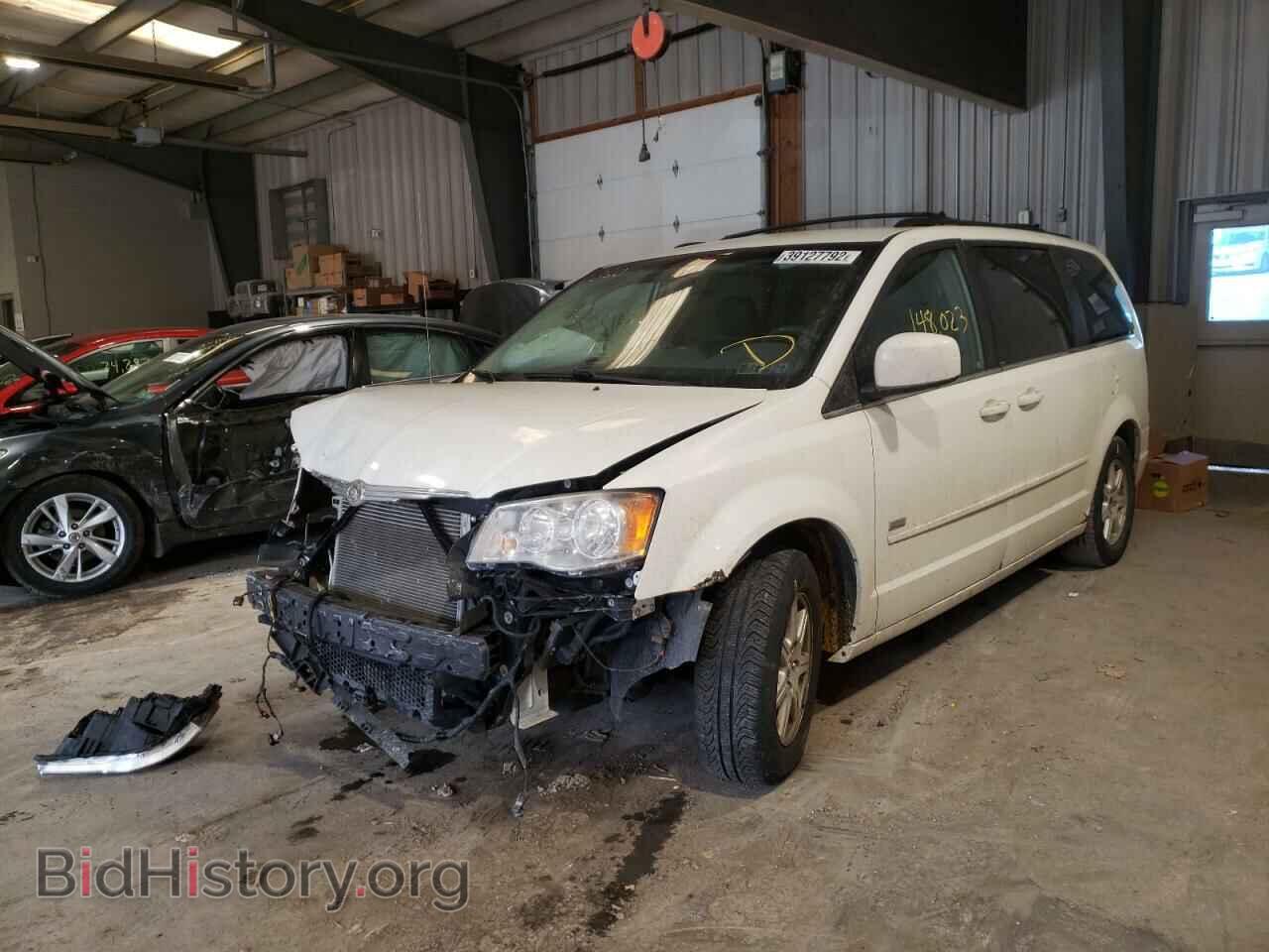 2008 CHRYSLER MINIVAN - VIN: 2A8HR54P48R838037 - Фото 2