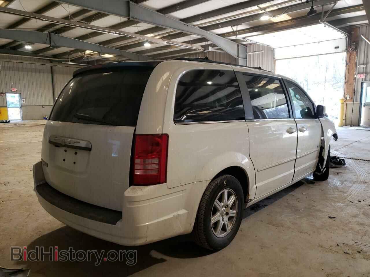 2008 CHRYSLER MINIVAN - VIN: 2A8HR54P48R838037 - Фото 4