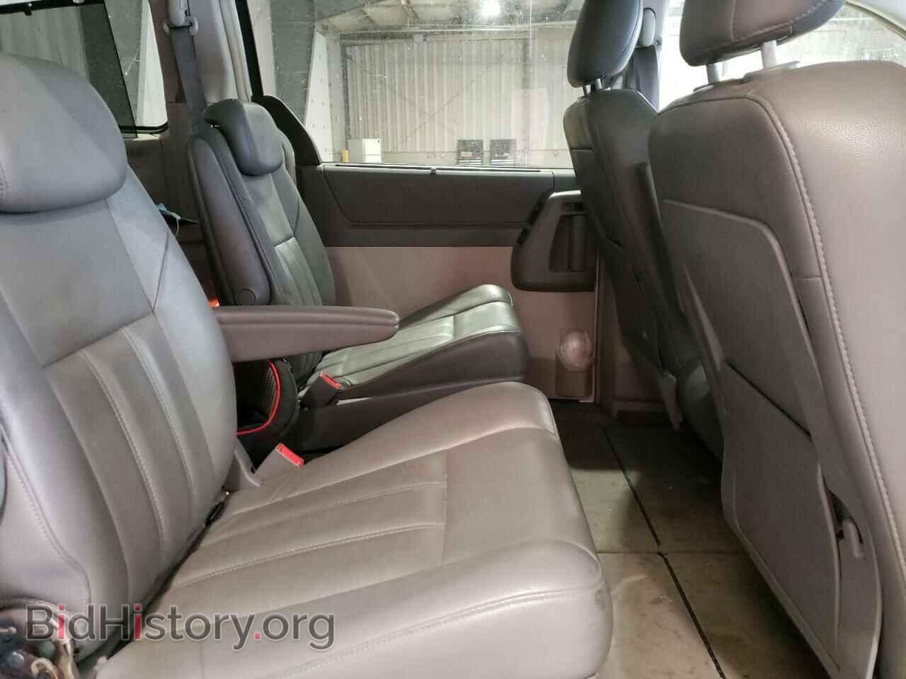 2008 CHRYSLER MINIVAN - VIN: 2A8HR54P48R838037 - Фото 6