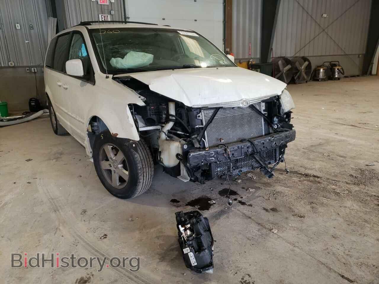2008 CHRYSLER MINIVAN - VIN: 2A8HR54P48R838037 - Фото 9