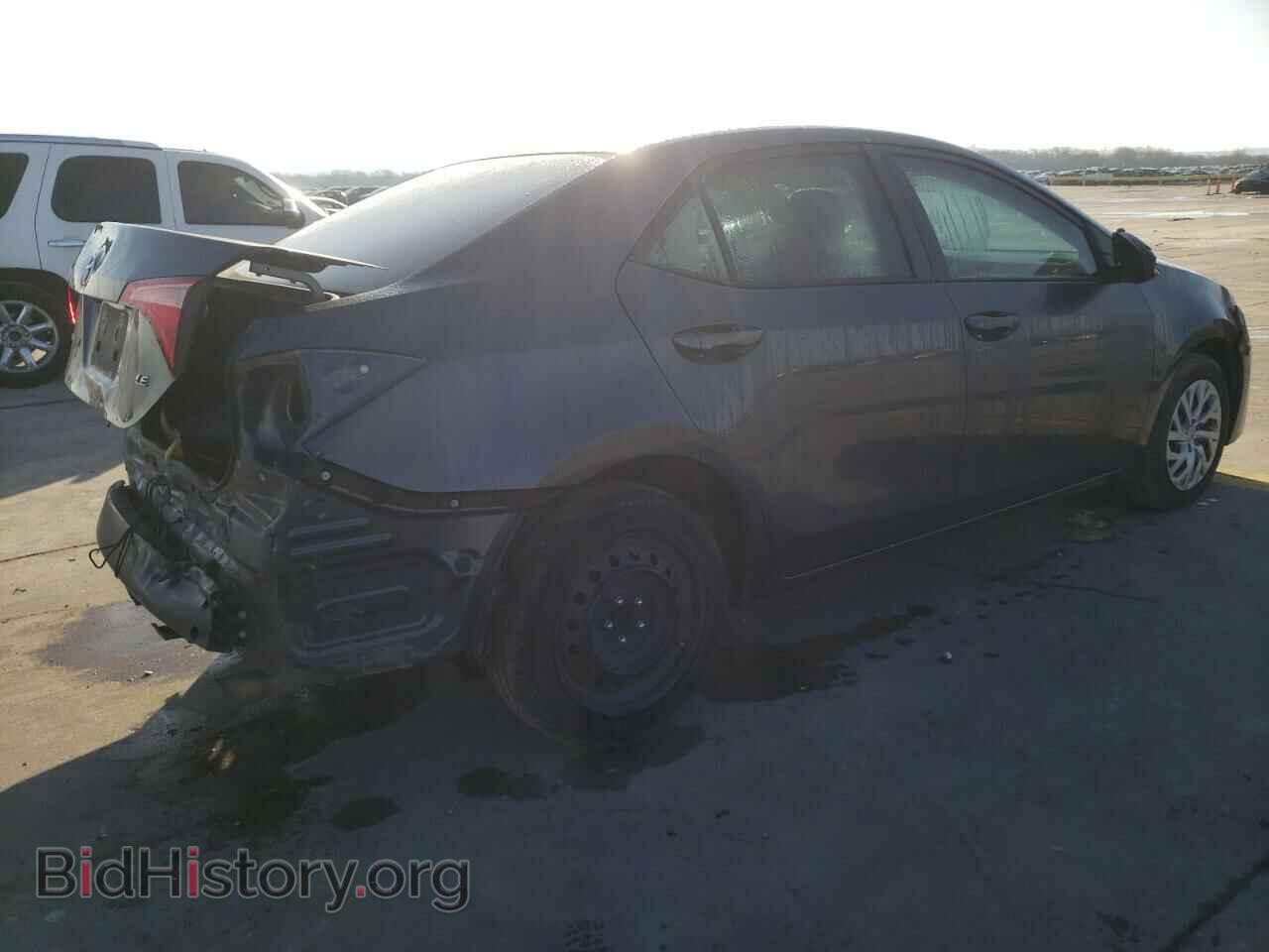 2017 TOYOTA COROLLA - VIN: 5YFBURHE2HP585697 - Фото 3