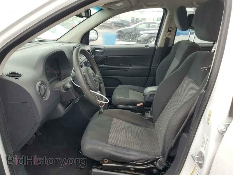 2011 Jeep COMPASS (VIN 1J4NF1FBXBD283693) — фото 7 из 12
