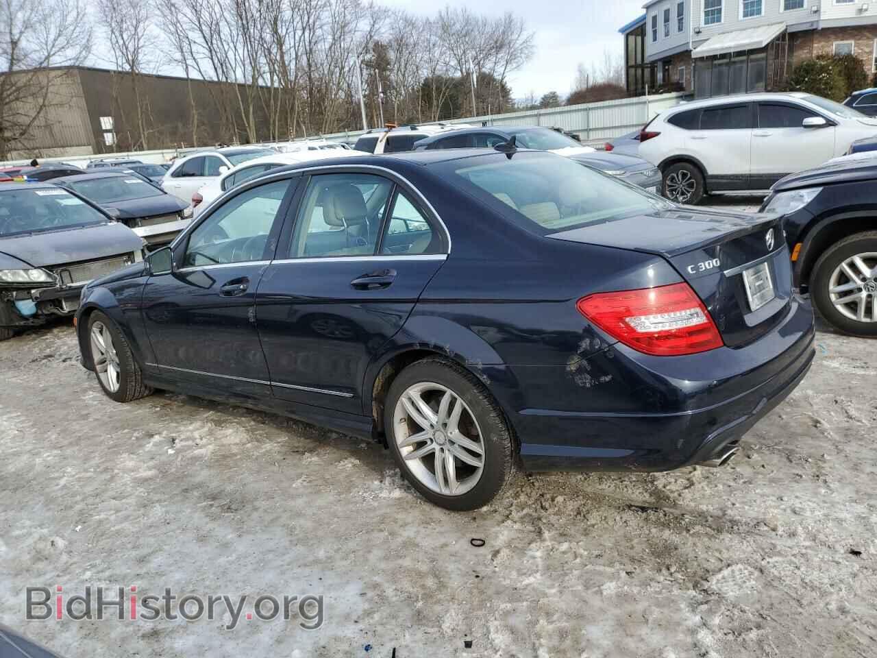 2014 MERCEDES-BENZ C-CLASS - VIN: WDDGF8AB2EA932459 - Фото 2