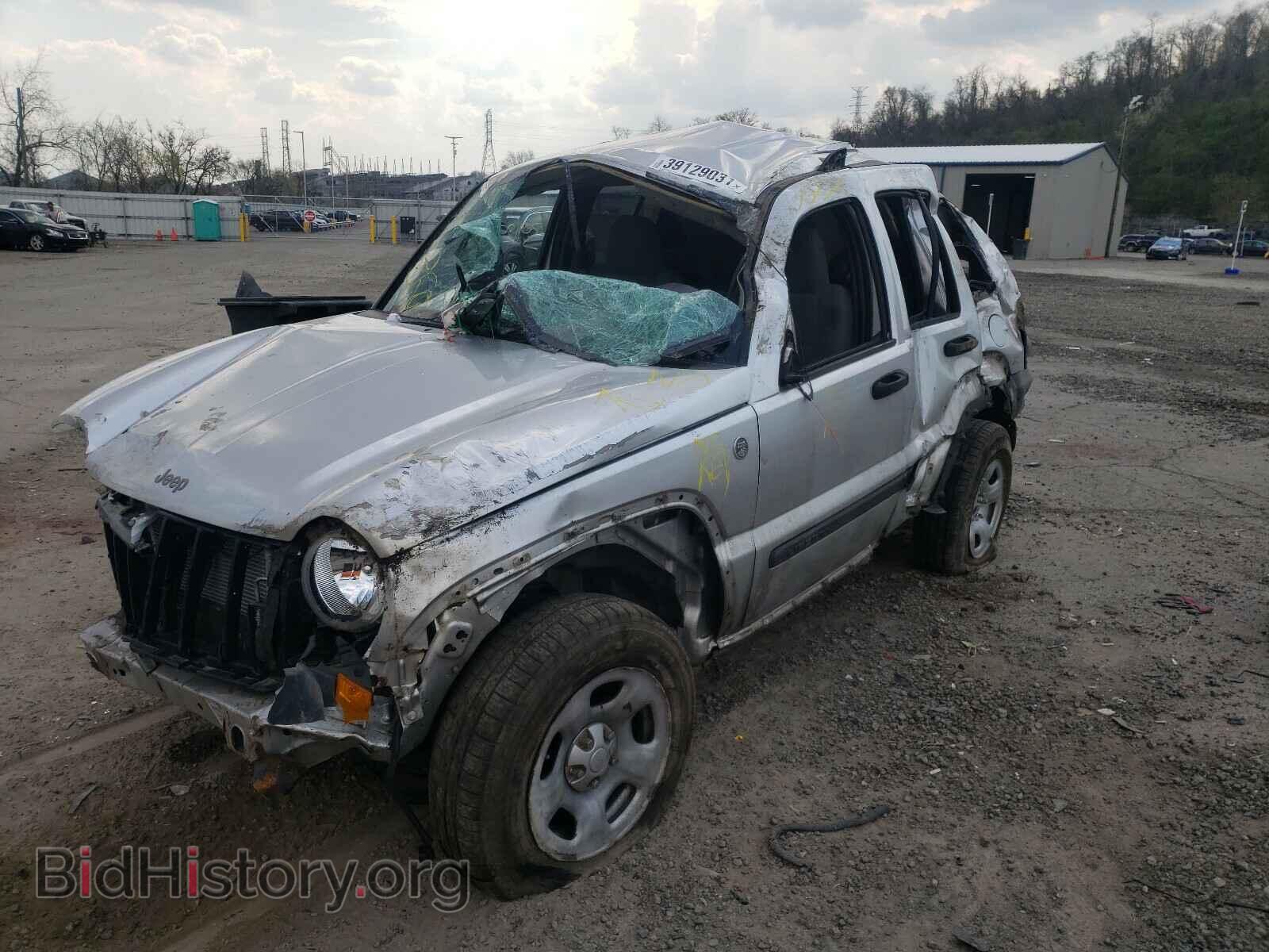 2007 JEEP LIBERTY - VIN: 1J4GL48K77W712882 - Фото 2