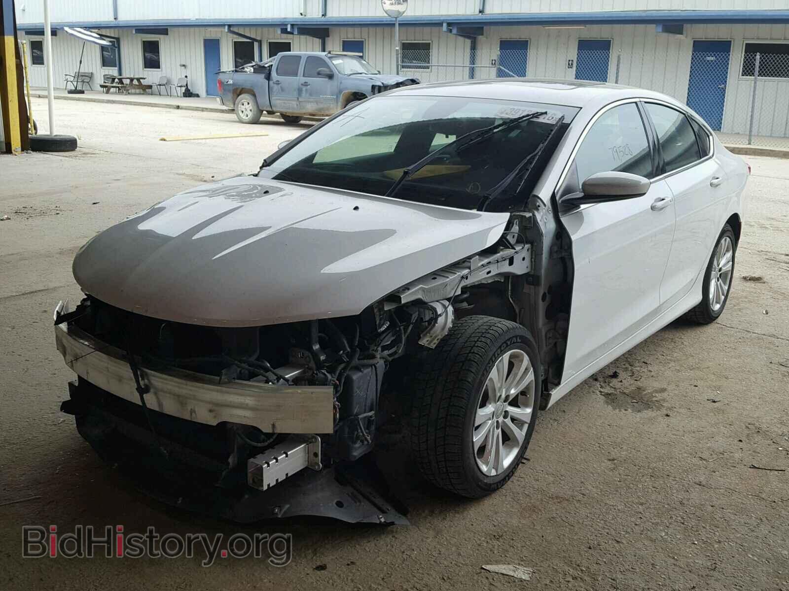 2015 CHRYSLER 200 - VIN: 1C3CCCAB0FN624953 - Photo 2