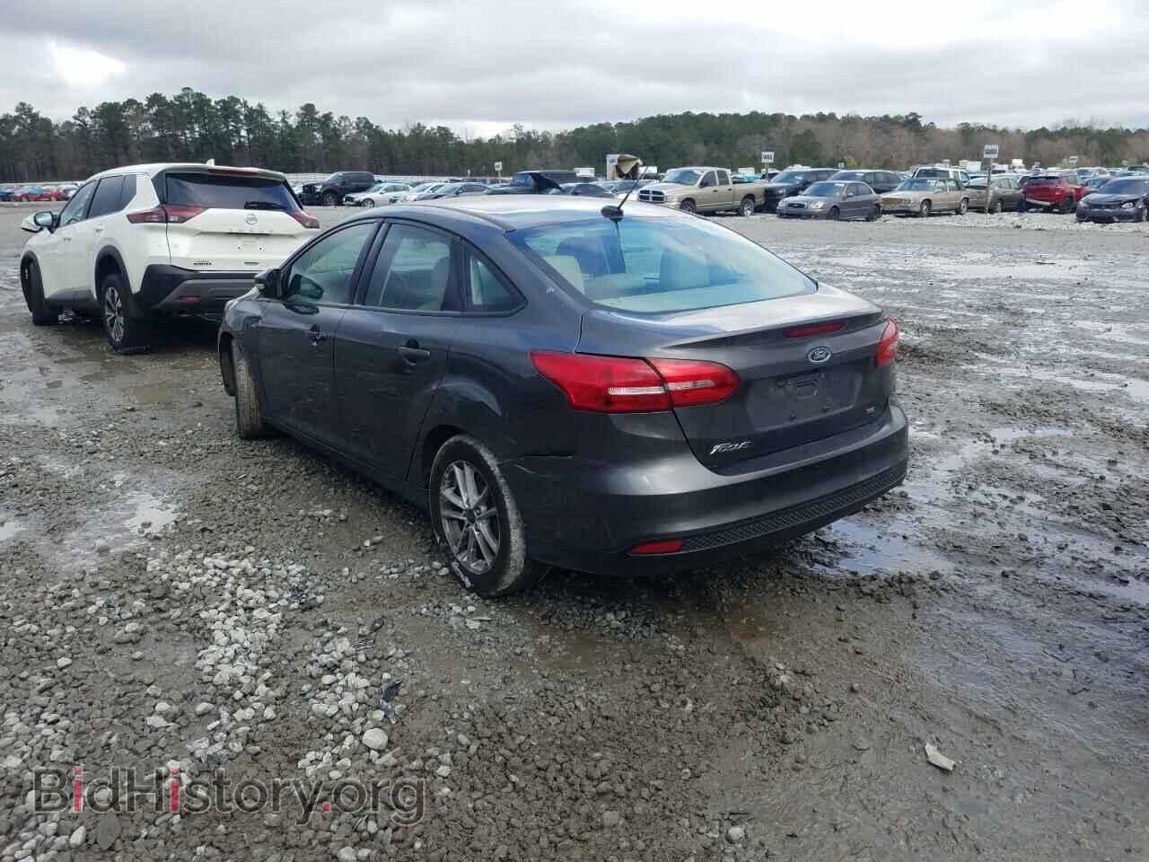 2017 FORD FOCUS - VIN: 1FADP3F2XHL225744 - Фото 3