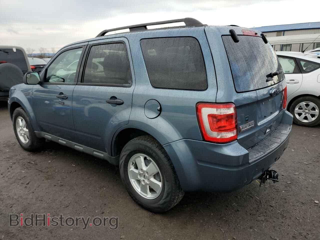 2011 FORD ESCAPE - VIN: 1FMCU0D73BKC47217 - Фото 2