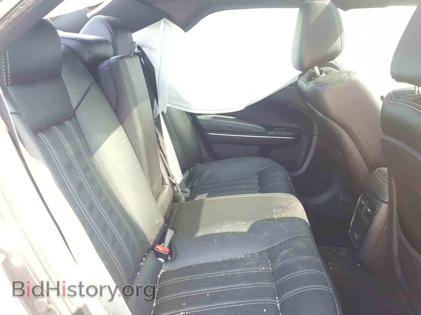 2018 CHRYSLER 300 - VIN: 2C3CCABG2JH264049 - Фото 6