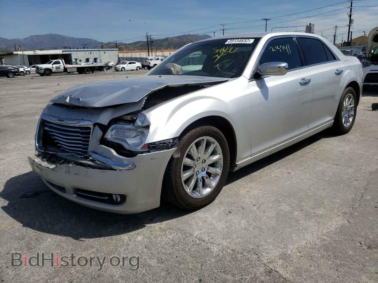 2012 CHRYSLER 300 - VIN: 2C3CCACG9CH221426 - Фото 2