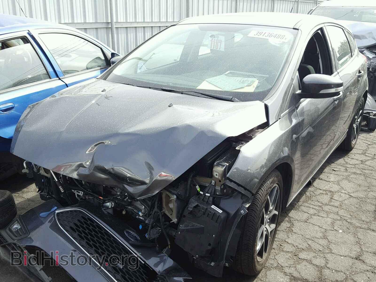2017 FORD FOCUS - VIN: 1FADP3M20HL304018 - Фото 2