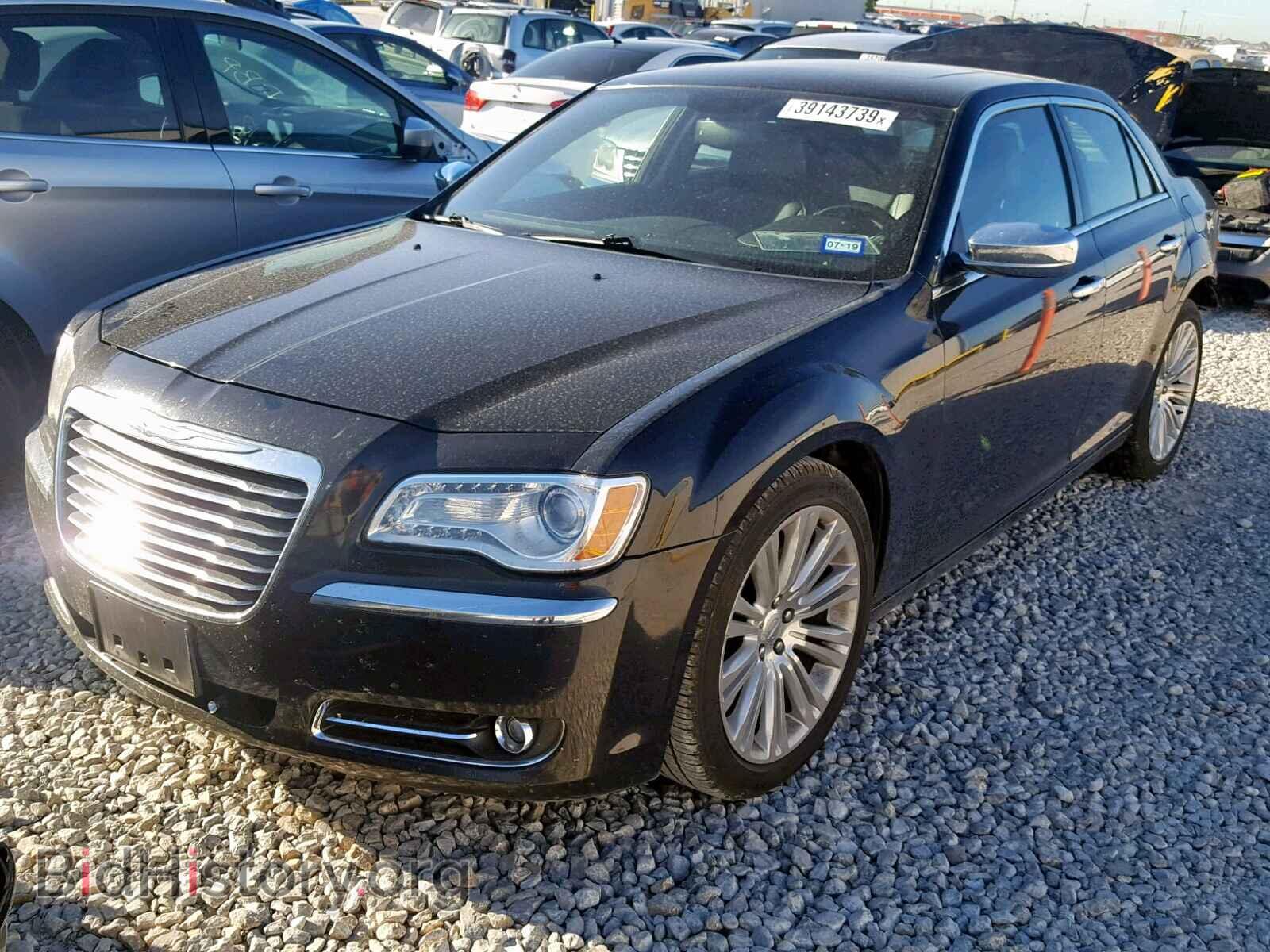 2013 CHRYSLER 300 - VIN: 2C3CCAET9DH666292 - Фото 2