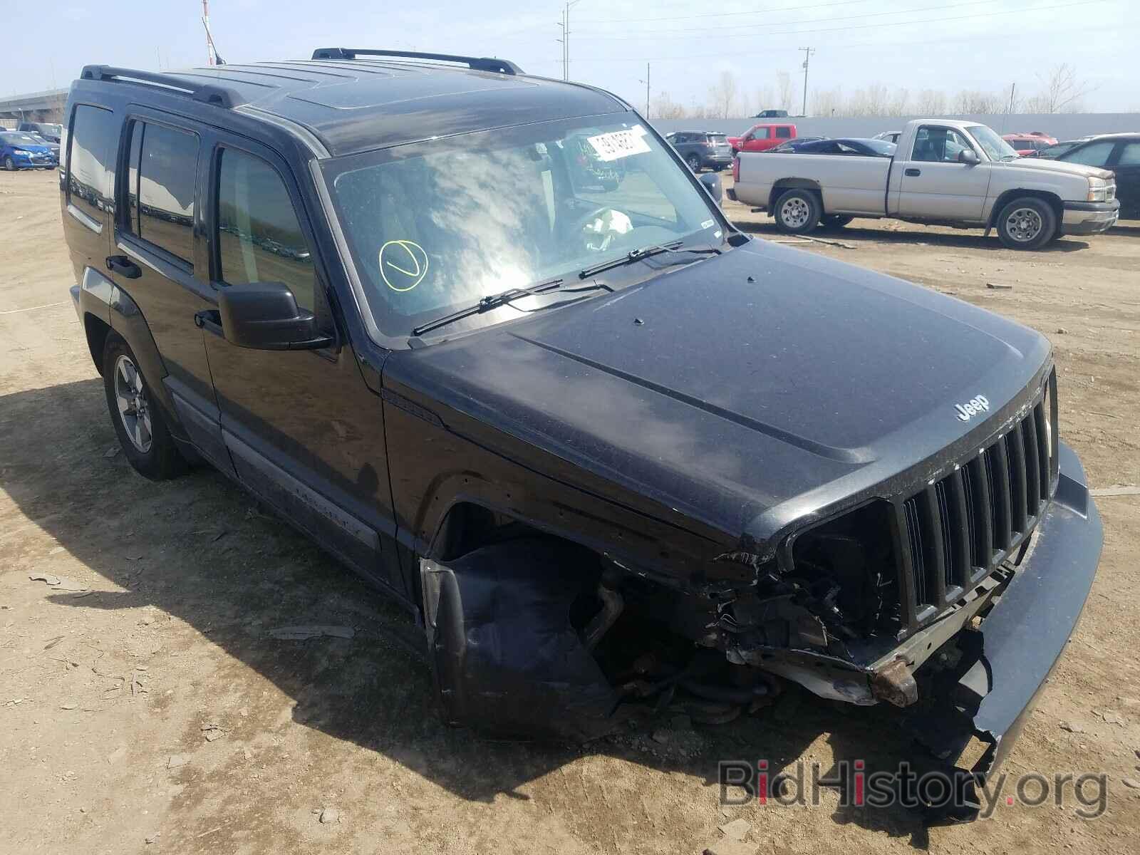 Photo 1J8GN28K18W156664 - JEEP LIBERTY 2008