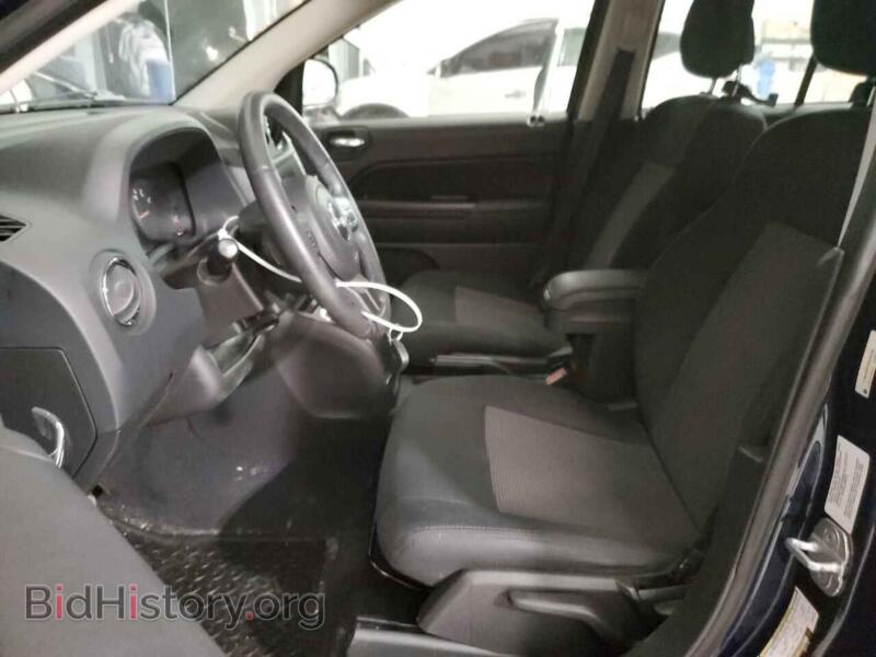 2012 Jeep COMPASS (VIN 1C4NJDEB4CD633182) — photo 7 of 13