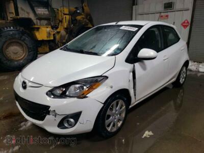 2011 Mazda 2, белый — VIN JM1DE1HY8B0100532, Copart