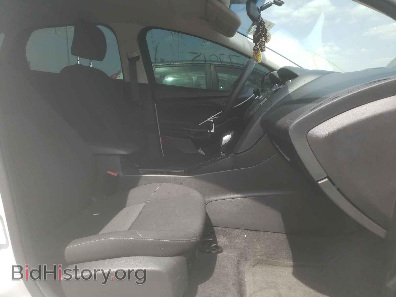 2017 FORD FOCUS - VIN: 1FADP3F2XHL334611 - Фото 5