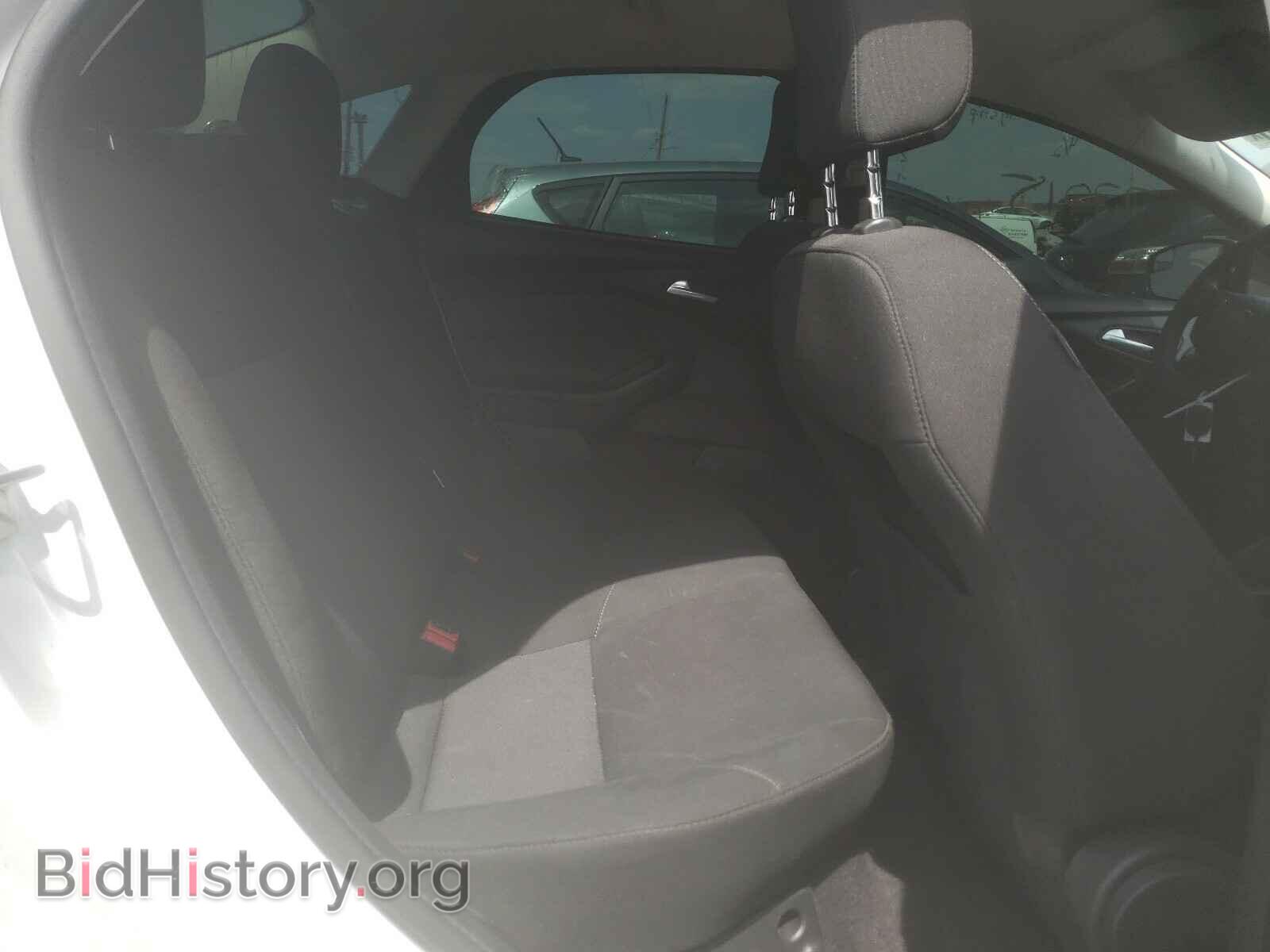 2017 FORD FOCUS - VIN: 1FADP3F2XHL334611 - Фото 6