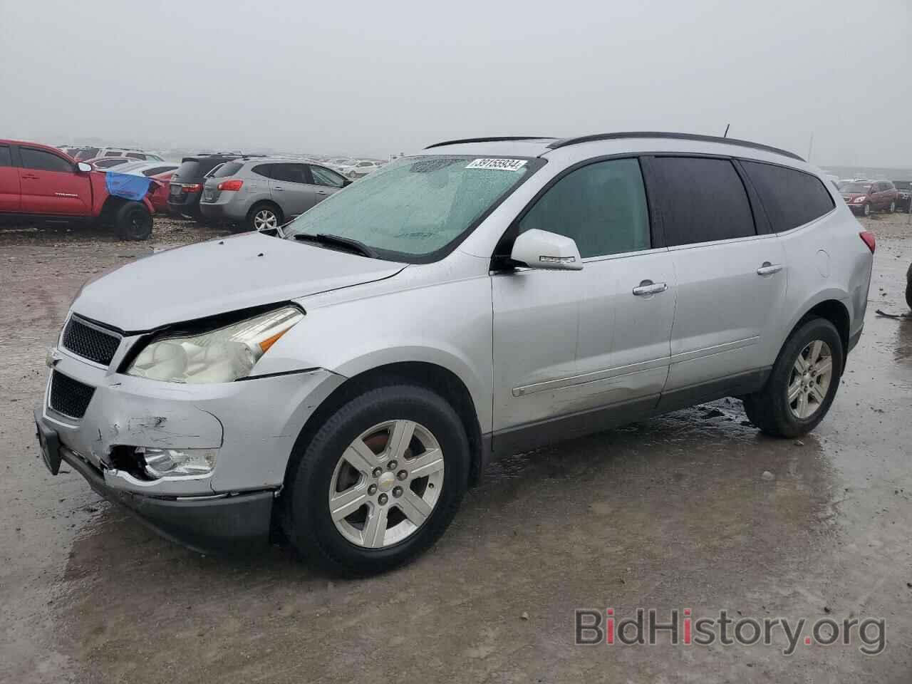 Photo 1GNLRGED8AS132671 - CHEVROLET TRAVERSE 2010